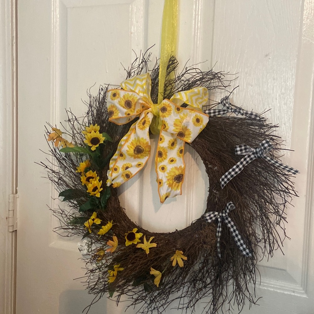 Spring summer sunflower wreath